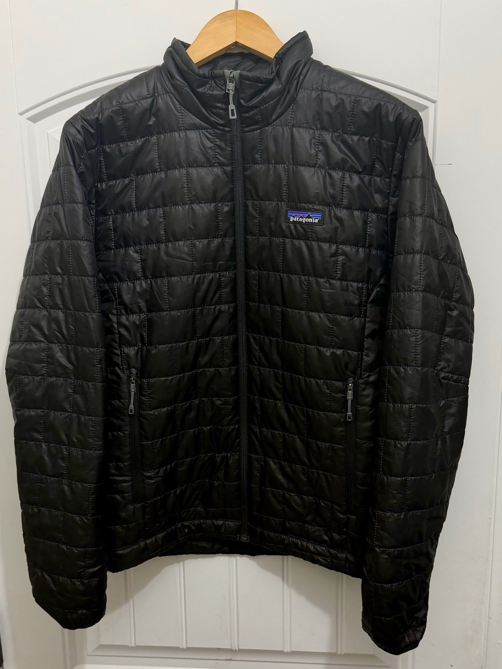 Patagonia Men’s Nano Puff Jacket, Black, Size Small, Excellent Condition, 84212